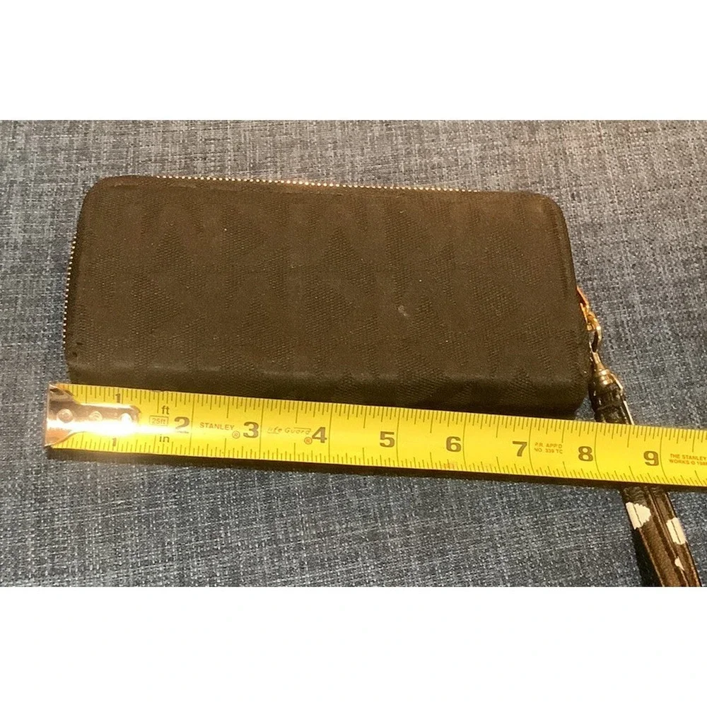 MICHAEL Michael Kors Women Black  Wristlet One Size